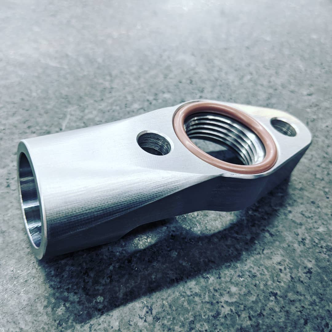Large Frame Turbo Oil Drain Mount